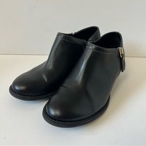 Dr. Scholl's True Comfort Black Heeled Ankle Booties 6